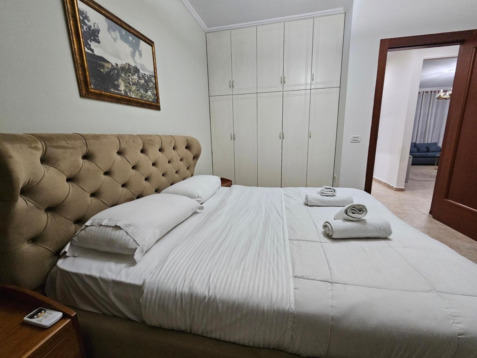 Skanderbeg Square Explorer Apartments Tirana Exterior foto